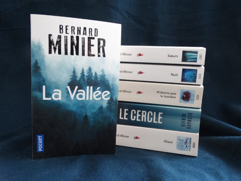 La vallée - de Bernard Minier - avis lecture || LIVRES & CARNETS blog de chroniques littéraires